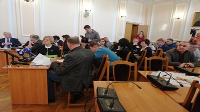 Для інфекційних відділень Тернополя замовили засоби захисту при коронавірусній інфекції