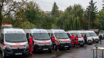 У волинської екстренки нові реанімобілі, старі авто передали іншим медзакладам У волинської екстренки нові реанімобілі, старі авто передали іншим медзакладам