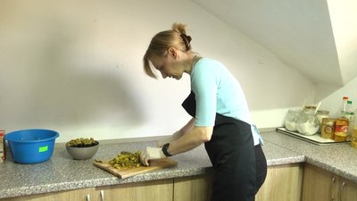 На Житомирщині готують їжу для українських захисників На Житомирщині готують їжу для українських захисників
