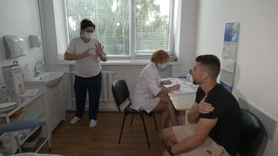 Рівненський ФК "Верес" почали вакцинувати від коронавірусу