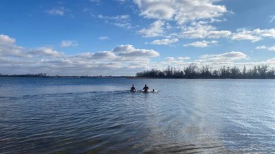 Водохреще: як херсонці долучаються до традиції купання в крижаній воді Водохреще: як херсонці долучаються до традиції купання в крижаній воді