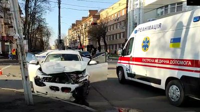 У центрі Черкас сталася ДТП У центрі Черкас сталася ДТП