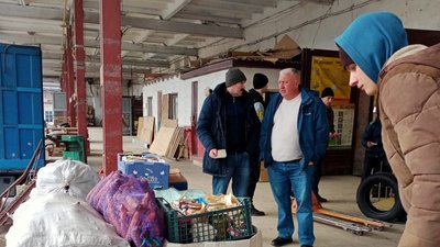 Тернопільські волонтери відправили допомогу військовим на схід України