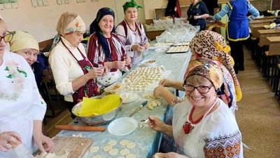 200 літрів куті та 3500 вареників передали військовим волонтери Тернопільщини