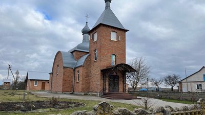 Пів року прожив в окупації та продовжував богослужіння українською мовою: історія священника, який служить на Волині Пів року прожив в окупації та продовжував богослужіння українською мовою: історія священника, який служить на Волині