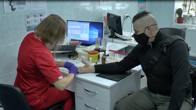 Під час новорічних свят у Полтавській обласній станції переливання поменшало донорів Під час новорічних свят у Полтавській обласній станції переливання поменшало донорів