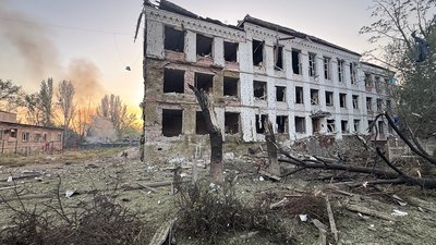 Обстріл Костянтинівки під завалами люди