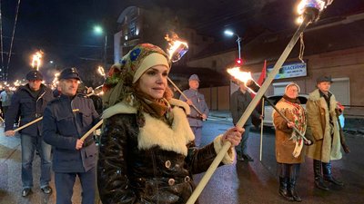 У Тернополі відбулась смолоскипна хода пам'яті Степана Бандери У Тернополі відбулась смолоскипна хода пам'яті Степана Бандери