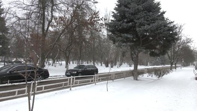 ДТП, відмороження та посилена робота комунальників: у Херсоні погіршились погодні умови ДТП, відмороження та посилена робота комунальників: у Херсоні погіршились погодні умови
