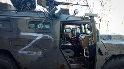 Окупанти виселяють людей з села Маріупольського району — Андрющенко