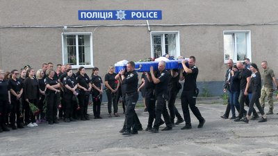 На Сумщині попрощалися з поліціянтом Русланом Фараоновим На Сумщині попрощалися з поліціянтом Русланом Фараоновим