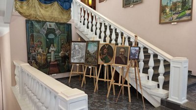 У куртках і з обігрівачами. Як працюють музейники у Кропивницькому У куртках і з обігрівачами. Як працюють музейники у Кропивницькому
