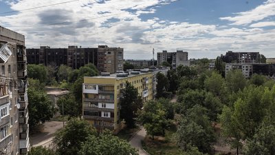 Вид на будинки у місті Дружківка на Донеччині, 28 червня 2026 року