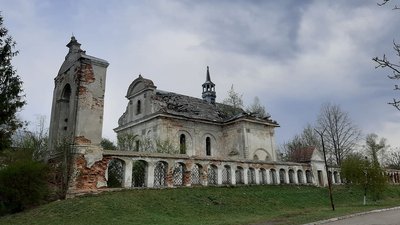 На Львівщині пам’ятка архітектури національного значення потребує реставрації На Львівщині пам’ятка архітектури національного значення потребує реставрації