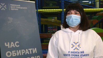 У Рівному безкоштовно здавали кров аби визначити рівень цукру та холестерину У Рівному безкоштовно здавали кров аби визначити рівень цукру та холестерину