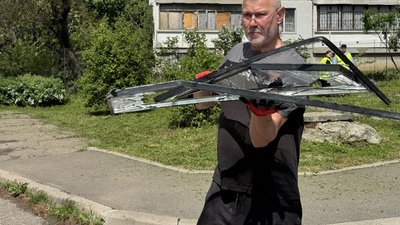 салтівський район, гарібальді, розбите вікно