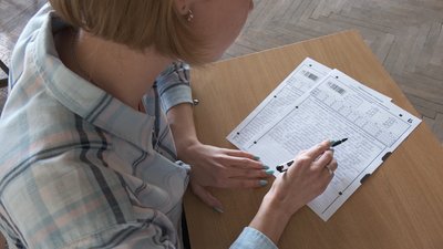 У Черкасах перевіряють ЗНО з української мови та літератури У Черкасах перевіряють ЗНО з української мови та літератури