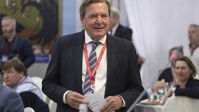 Шрьодера переобрали головою ради директорів "Роснафти". МЗС України назвало це "платою за вірність"