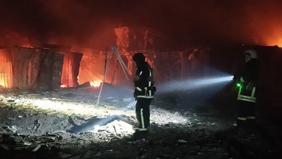 РФ завдала авіаудару по місту Вовчанськ на Харківщині: що відомо РФ завдала авіаудару по місту Вовчанськ на Харківщині: що відомо