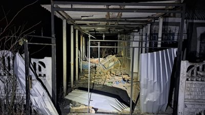 Війська РФ тричі обстріляли Нікопольщину: пошкоджені освітній та медзаклади Війська РФ тричі обстріляли Нікопольщину: пошкоджені освітній та медзаклади