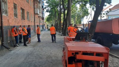 У Сумах завершують ремонт тротуарів на двох вулицях: де будуть наступні роботи