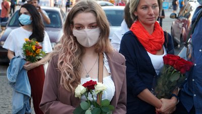 У Дніпрі провели акцію на підтримку білоруського народу – фоторепортаж У Дніпрі провели акцію на підтримку білоруського народу – фоторепортаж
