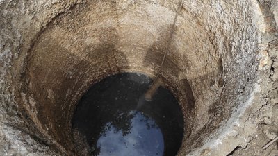 Будинки затопило нечистотами: у Миколаєві ситуацію на вулиці Флотській визнали надзвичайною Будинки затопило нечистотами: у Миколаєві ситуацію на вулиці Флотській визнали надзвичайною