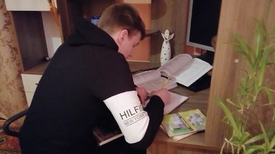Прикарпатські школярі готуються до ЗНО в умовах карантину