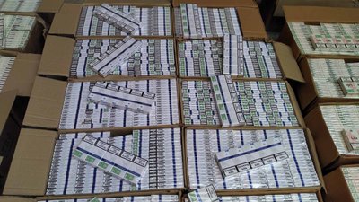 Безакцизних сигарет на 29 мільйонів форинтів виявили угорські прикордонники неподалік Закарпаття
