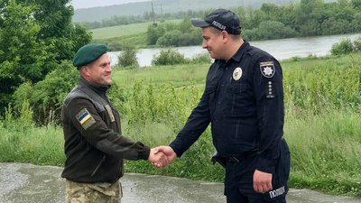 "Все починається з дільничного", — офіцер поліції Василь Сидорак з Вінниччини "Все починається з дільничного", — офіцер поліції Василь Сидорак з Вінниччини