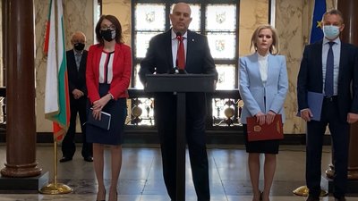 РФ могла влаштувати вибухи на складах Болгарії, щоб зірвати поставки зброї до України — прокуратура