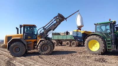 Волинські аграрії збільшують площі посіву та розпочали весняно-польові роботи Волинські аграрії збільшують площі посіву та розпочали весняно-польові роботи