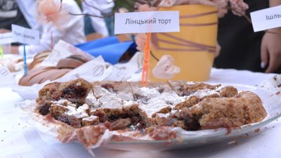 ШКІЛЬНИЙ ЯРМАРОК ДЛЯ ДОПОМОГИ ВІЙСЬКОВИМ ШКІЛЬНИЙ ЯРМАРОК ДЛЯ ДОПОМОГИ ВІЙСЬКОВИМ