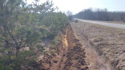 Вберегти ліс від вогню: на Вінниччині лісівники поновлюють мінералізовані смуги Вберегти ліс від вогню: на Вінниччині лісівники поновлюють мінералізовані смуги