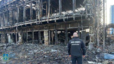 В Одесі пролунало понад 15 вибухів: місто атакували російські дрони, видно пожежу В Одесі пролунало понад 15 вибухів: місто атакували російські дрони, видно пожежу