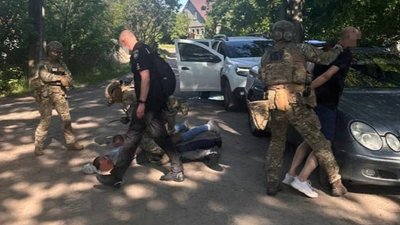 затримання, посадовці тцк