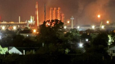 Дрони атакували Афіпський НПЗ на Кубані, пожежа