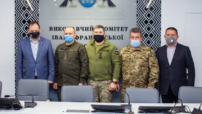 Івано-Франківська міська рада взяла шефство над військовими частинами Івано-Франківська міська рада взяла шефство над військовими частинами