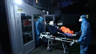 В лікарнях Одеси четвертий день поспіль зменшується кількість вільних місць для хворих на COVID