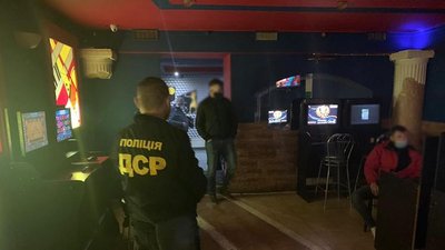 У Тернополі правоохоронці викрили незаконний гральний бізнес