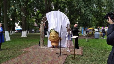 На Житомирщині відкрили пам'ятник картоплі На Житомирщині відкрили пам'ятник картоплі