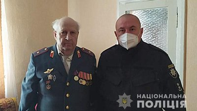 Поліцейські Полтавщини вшанували ветеранів Другої світової війни Поліцейські Полтавщини вшанували ветеранів Другої світової війни