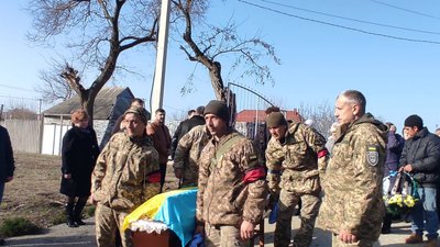 На Одещині простилися з сержантом, який загинув на Донецькому напрямку На Одещині простилися з сержантом, який загинув на Донецькому напрямку