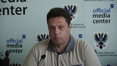 Заступник директора Департаменту сім’ї, молоді та спорту В’ячеслав Голуб Заступник директора Департаменту сім’ї, молоді та спорту В’ячеслав Голуб