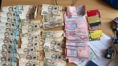 СБУ викрила інтернет-провайдера, який надавав послуги терористам "ДНР" СБУ викрила інтернет-провайдера, який надавав послуги терористам "ДНР"