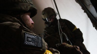 “Загинув на рідній вулиці у Маріуполі”: розповідь дружини Ольги Катрич про чоловіка-азовця “Загинув на рідній вулиці у Маріуполі”: розповідь дружини Ольги Катрич про чоловіка-азовця