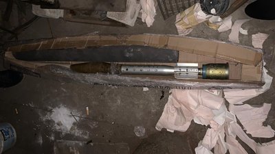 У жителя Херсона, підозрюваного у крадіжках, знайшли заряди до гармати бойової машини піхоти