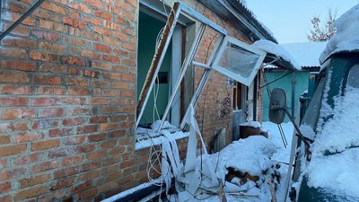 Унаслідок атаки РФ по Новгороду-Сіверському ввечері 24 січня, пошкоджені 5 будинків