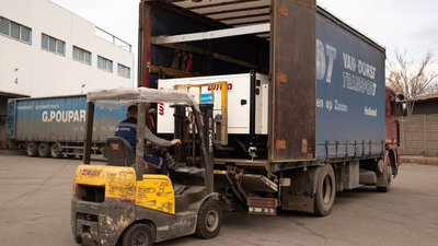До звільнених населених пунктів Херсонщини доставили 29 дизельних генераторів До звільнених населених пунктів Херсонщини доставили 29 дизельних генераторів