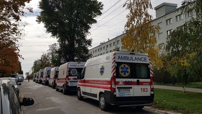Резервний госпіталь ветеранів війни у Харкові почав приймати COVID-хворих